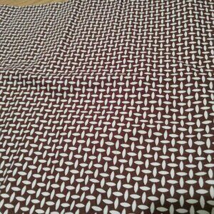 Poplin fabric (end of roll) brown background with beige pattern